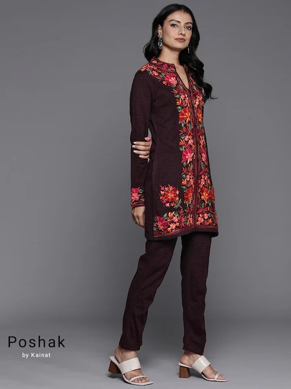 INDIGO BLUE COLOR STYLISH WOOLEN KURTI WITH DETACHABLE JACKET FOR WOME –  www.soosi.co.in