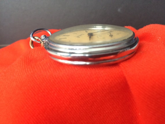 Vintage pocket mechanical watch Molnija with chain - image 4