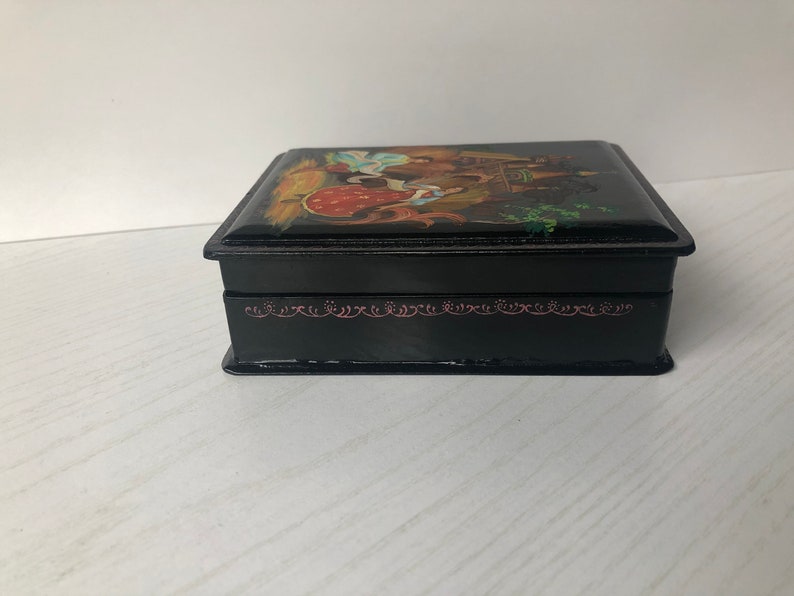 Hand painted Vintage Lacquer Box Black jewelry box Russian Lacquer miniature Miniature Painting USSR Soviet Wooden jewelry box