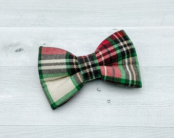 Christmas Plaid Dog Bow Tie: Holiday Collar Accessory