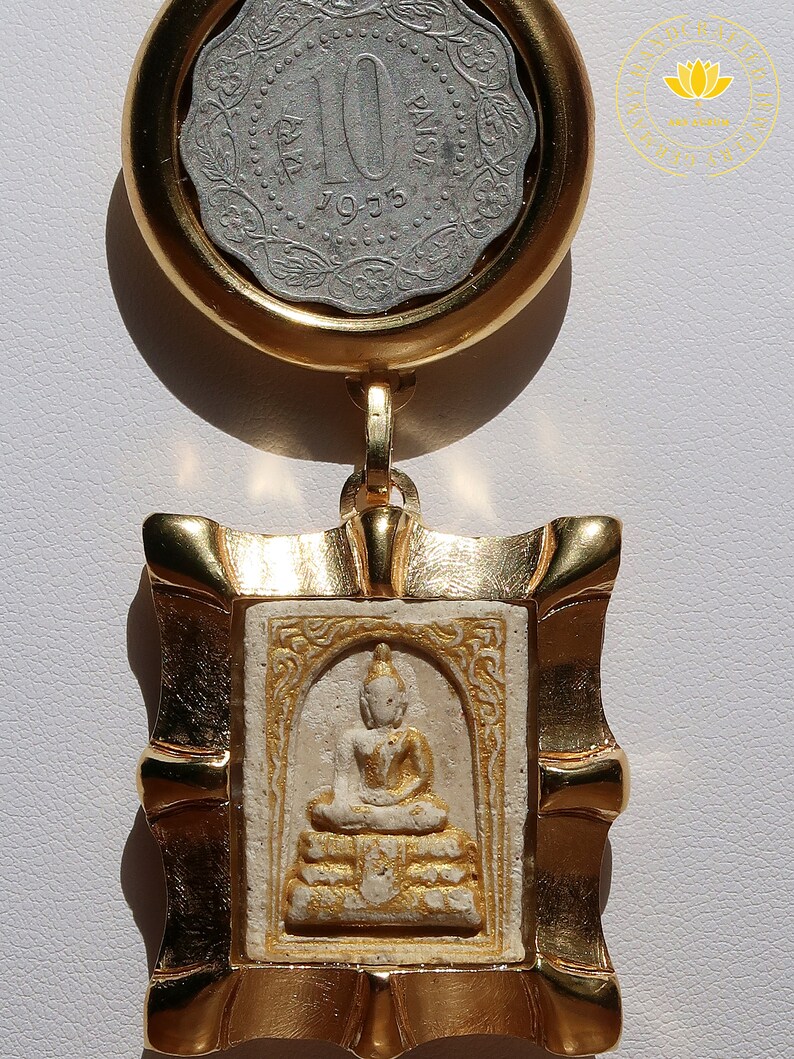 The golden BUDDHA Spiritual master jewelry, impressive JEWELRY pendant with large anchor chain and original Indian coin, valuable 3 image 9