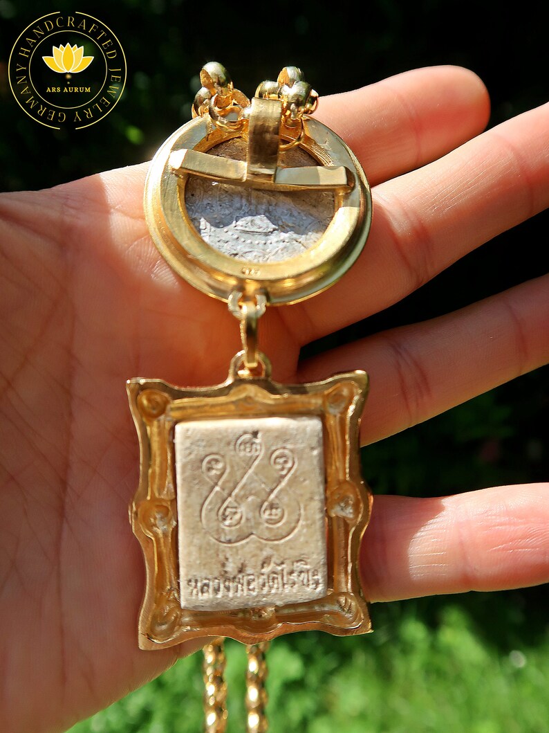 The golden BUDDHA Spiritual master jewelry, impressive JEWELRY pendant with large anchor chain and original Indian coin, valuable 3 image 4