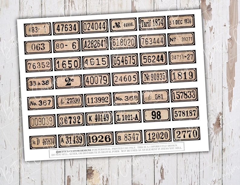 K&ouml;nnte beinhalten: Ein Blatt mit Etiketten im Vintage-Stil aus braunem Papier mit schwarzem Text und Rahmen. Die Etiketten zeigen verschiedene Zahlen, Daten und W&ouml;rter, wie "Tarif 1874", "Nr. 367" und "98".