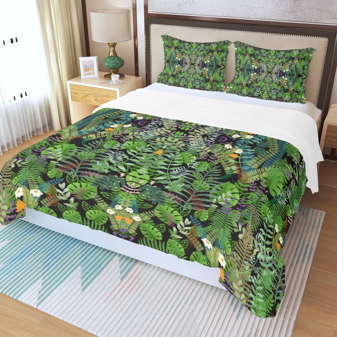 Graphic Jungle Polyester Doona or Duvet Bed Cover Set in Various Sizes