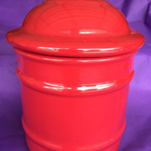 Free Shipping. Vintage fire engine red ceramic cannister for your kitchen. Perfect condition.
