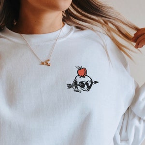 Embroidered Halloween Shirt, Vintage Retro Skull, Funny halloween Sweatshirt, Cute Halloween Humour, Spooky Season, Skeleton Sweatshirt,