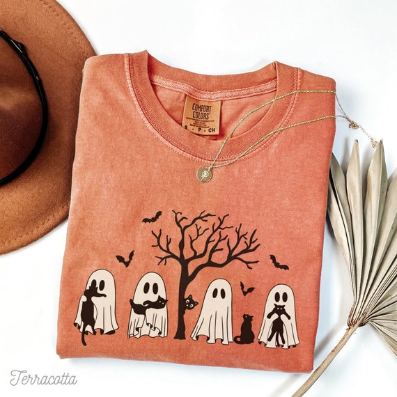 Ghost Cat Shirt, Comfort Colors® Cat Ghost T-Shirt, Cute Cat Lovers Shirt, Retro Ghost Halloween, Halloween Cat T-shirt, Spooky Season Gift