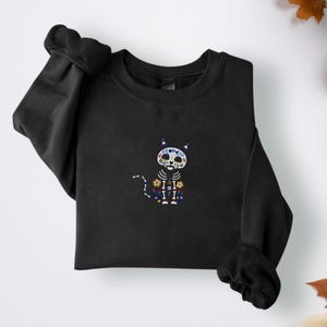 刺繍入り猫シャツ、ハロウィン黒猫スウェットシャツ、死者の日、猫ママへのギフト、猫好きシャツ、不気味な秋の季節