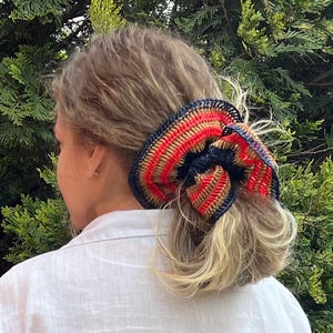 Knit big scrunchies •   Striped hair accessory • Color STARFISH