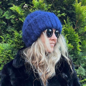 Grobstrick Mohair Mütze in der Farbe NAVY