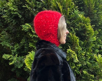 Bonnet rouge en grosse maille - Bonnet d'hiver en mohair avec paillettes - Cagoule en tricot pour femmes tricotées à la main