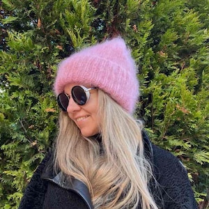 Mohair beanie for women in POWDER