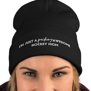 Czapka hokejowej mamy, zabawna czapka beanie dla hokejowej mamy, pucking awesome hokejowej mamy