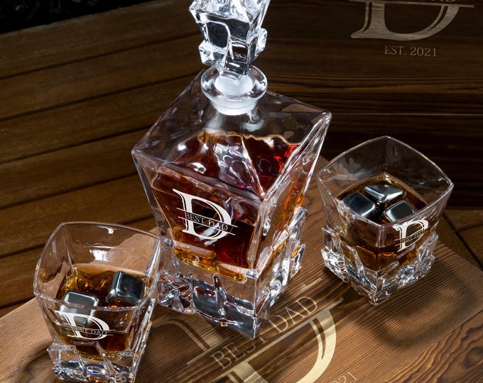 Personalized Gift Whiskey Decanter Set for Dad, Fathers Day Gift, Engraved Bourbon Decanter Set, Bourbon Glasses, Whisky Gift Set for Father