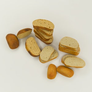 Rebanadas de pan realistas para casa de muñecas - Comida hecha a mano para casa de muñecas - Comida en miniatura de arcilla polimérica