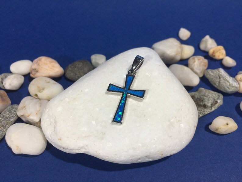 Silver pendant 925 with Opal Cross