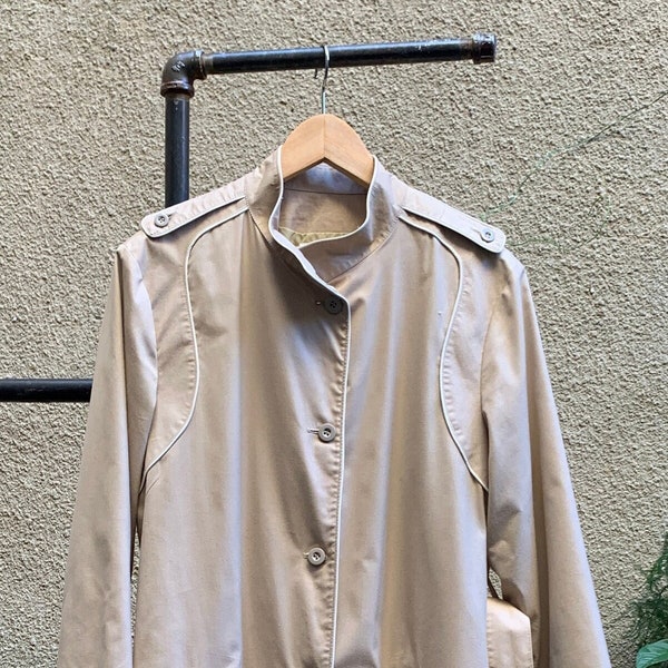 Vintage Outerwear - London Fog Trench Coat in Beige/Light Tan