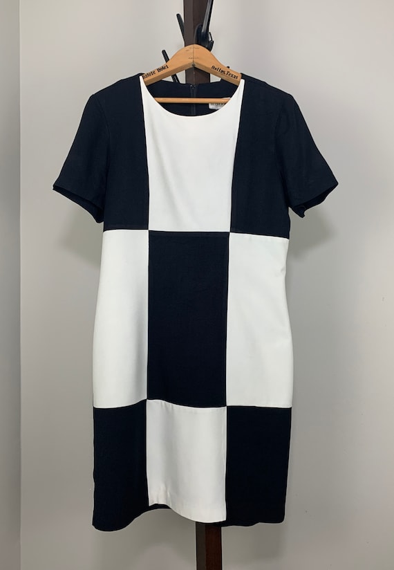 Vintage Dress – Short-Sleeve Colorblock Shift Dres