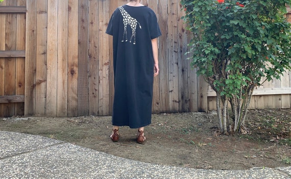 Vintage Dress – Cité T-Shirt Maxi Dress in Black … - image 9