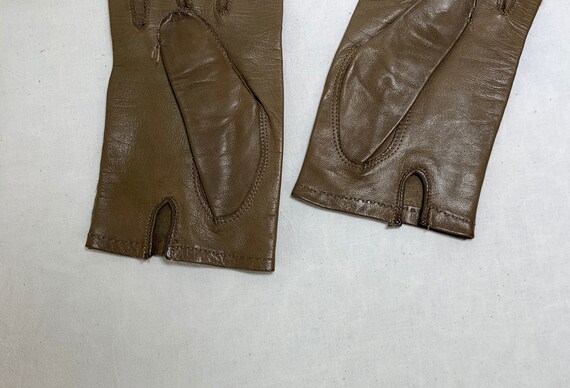 Vintage Accessory / Gloves - Driving Gloves in Br… - image 8