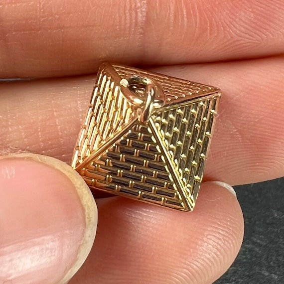 Egyptian Pyramid 18K Rose Gold Charm Pendant - image 8
