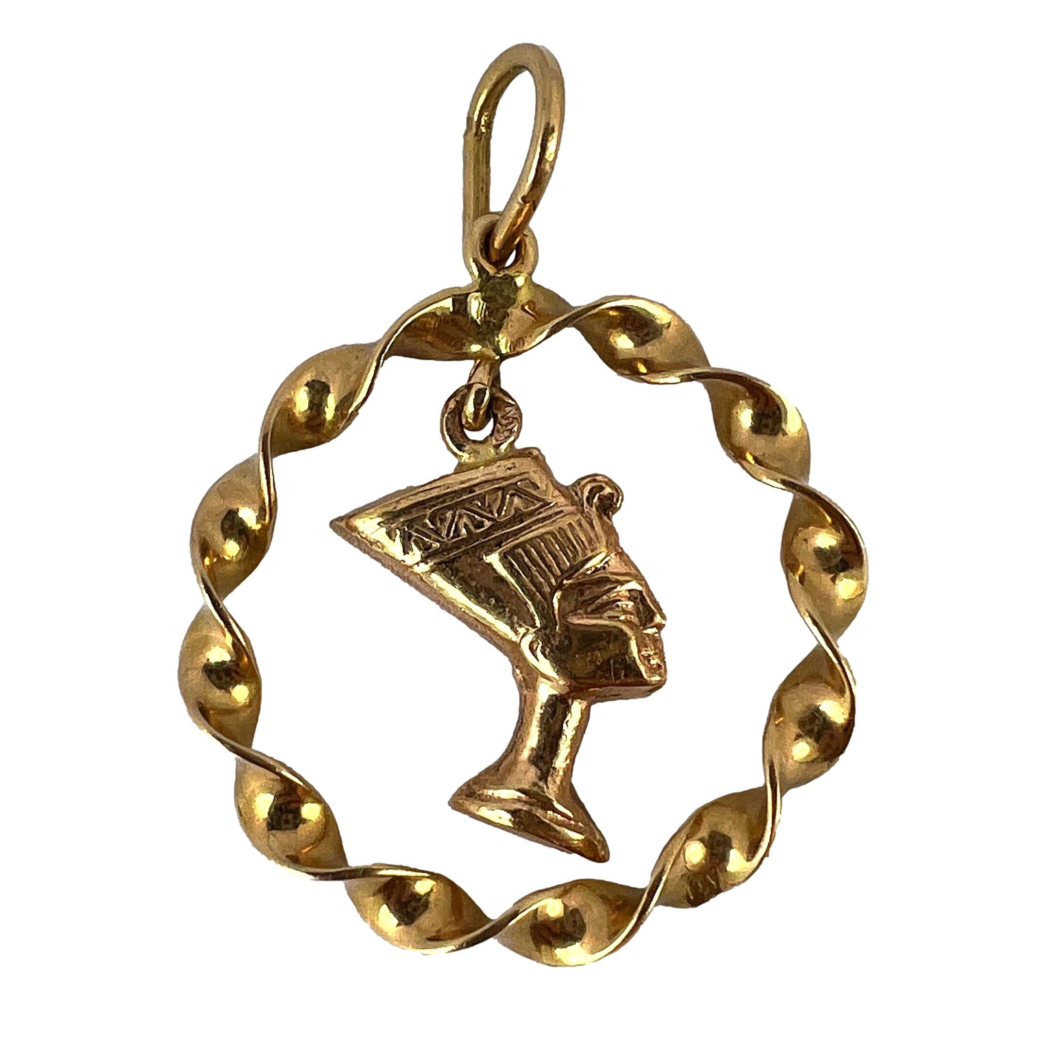18k Gold Nefertiti - Etsy