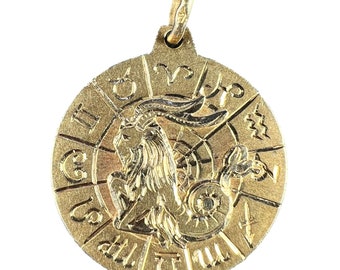 Italian Capricorn Zodiac 18K Yellow Gold Charm Pendant
