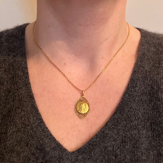 French Virgin Mary 18K Yellow Gold Charm Pendant Gem