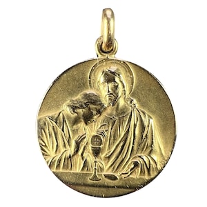 Large French Religious Jesus Christ Holy Communion 18K Yellow Gold Medal Pendant