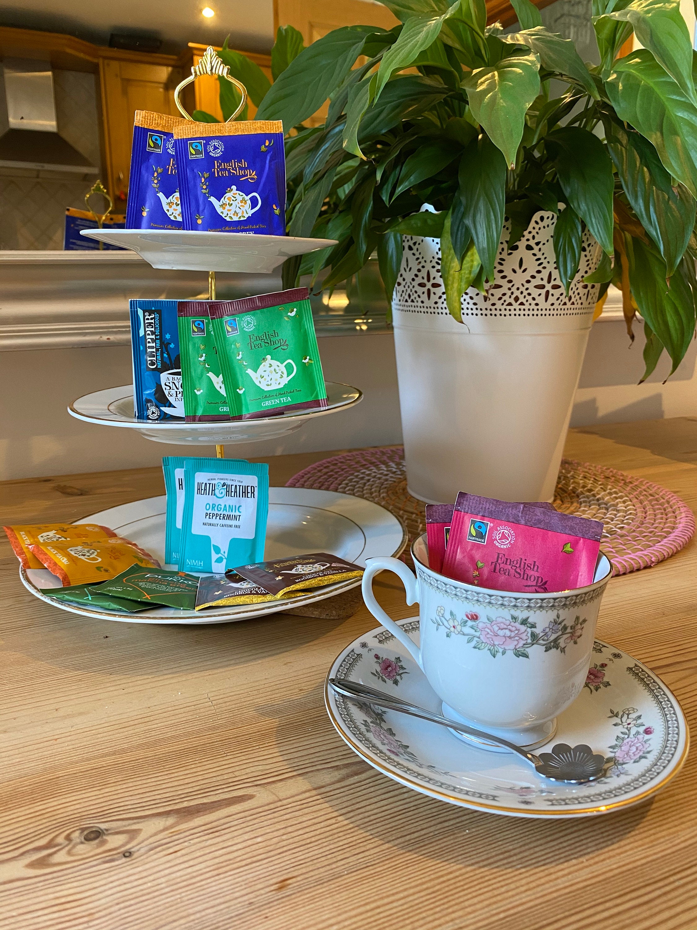 Vintage Tea Cup Gift Set Trisa Porcelainware Etsy