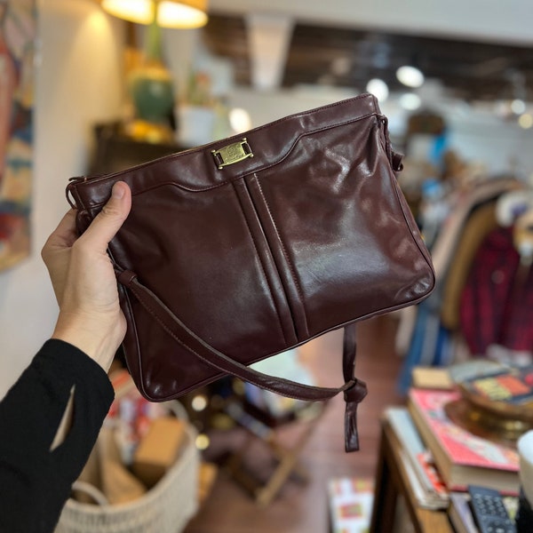 Sac Bandoulière Vintage Etienne Aigner En Cuir Bordeaux - Authentique Et Fait Main