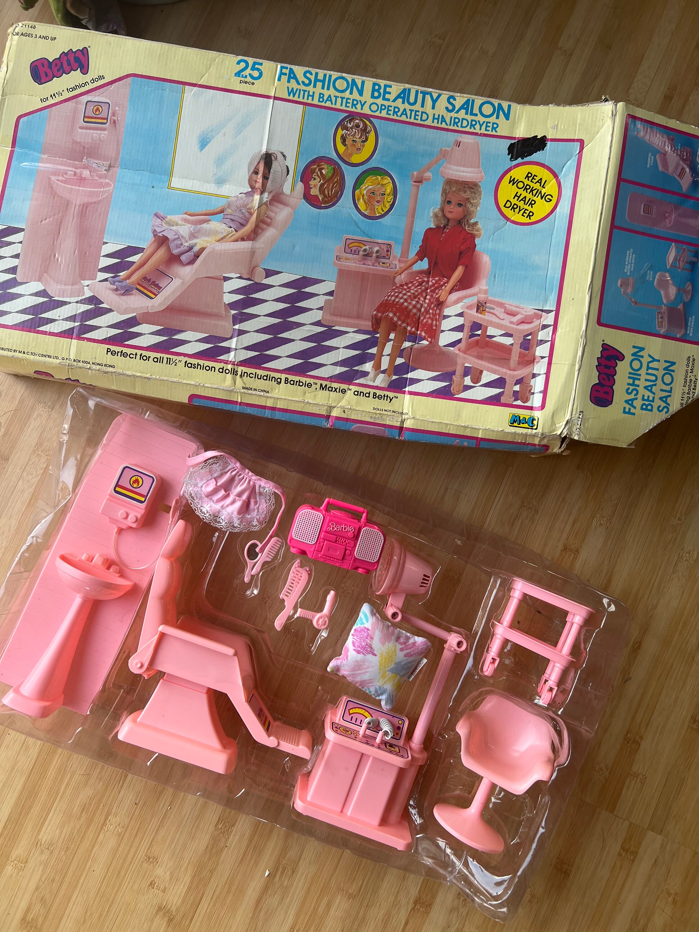 Old barbie playsets outlet
