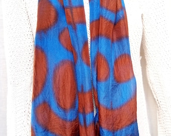 Zijden sjaal, handgeschilderd, blauw en koperbruin, zijden sjaal, 55 x 150 cm,