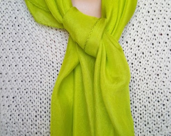 Sciarpa di seta, quadrato, giallo lime, giallo semplice, sciarpa di seta, foulard di seta, quadrato di seta, 90 x 90 cm