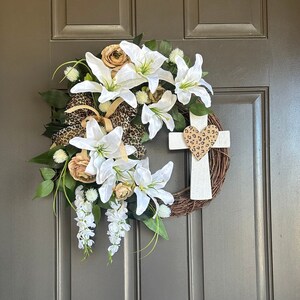 Easter wreath Spring wreath Cross wreath Animal print wreath Easter cross wreath Lily wreath Front door Easter wreath Religious easter decor