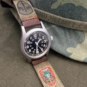 Uhrenarmband aus Canvas und Leder im Stil der US-Armee aus der Vietnam-Ära – Used-Look im Militärstil