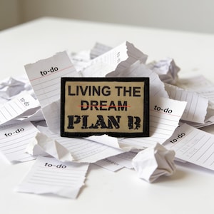 Toppa morale Living the Dream Plan B - 2x3" con velcro tattico