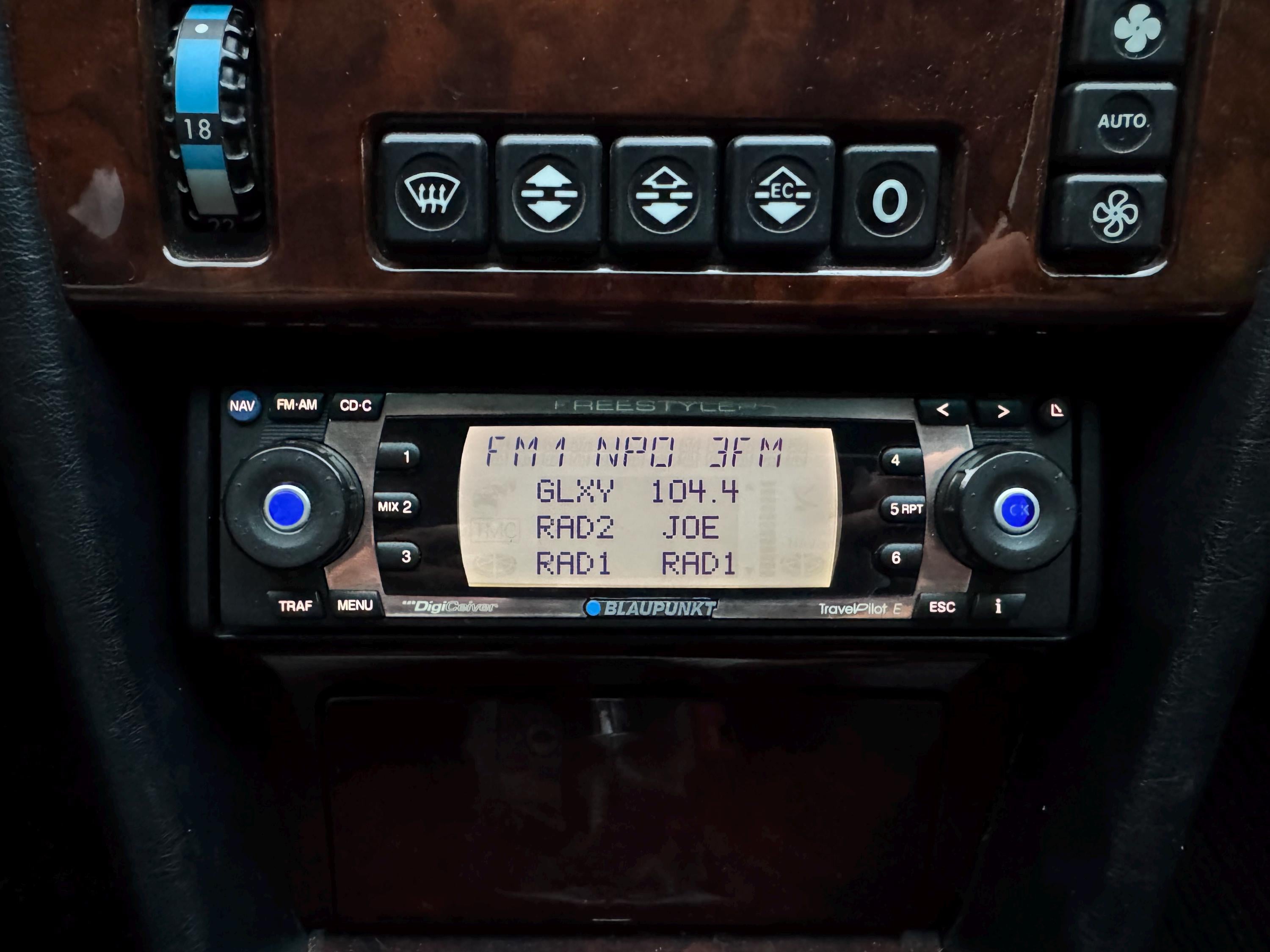 Retro car stereo - Etsy 日本