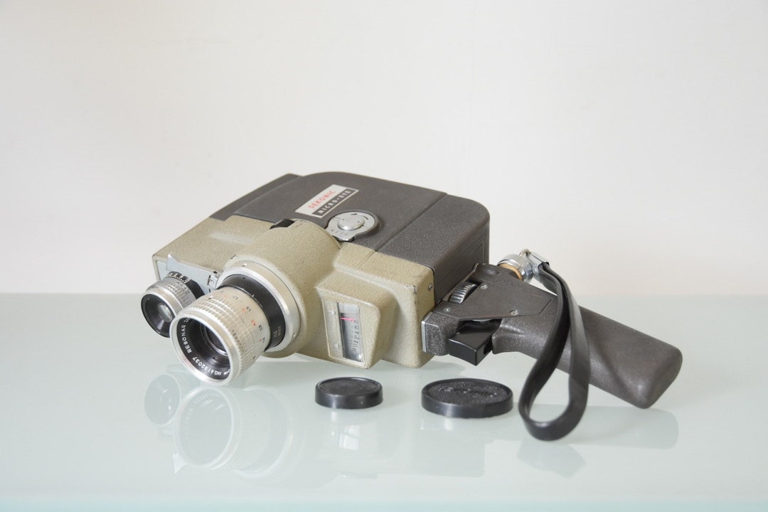 SEKONIC ELMATIC8 8ミリフィルムカメラ ケース付き 動作品 SEKONIC ELMATIC8 8ミリフィルムカメラ ケース付き 動作品