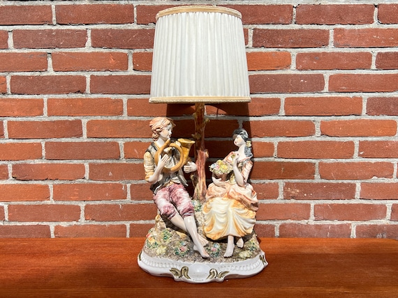 tafellamp capodimonte porselein man vrouw beeld barok Italiaans Vintage lamp