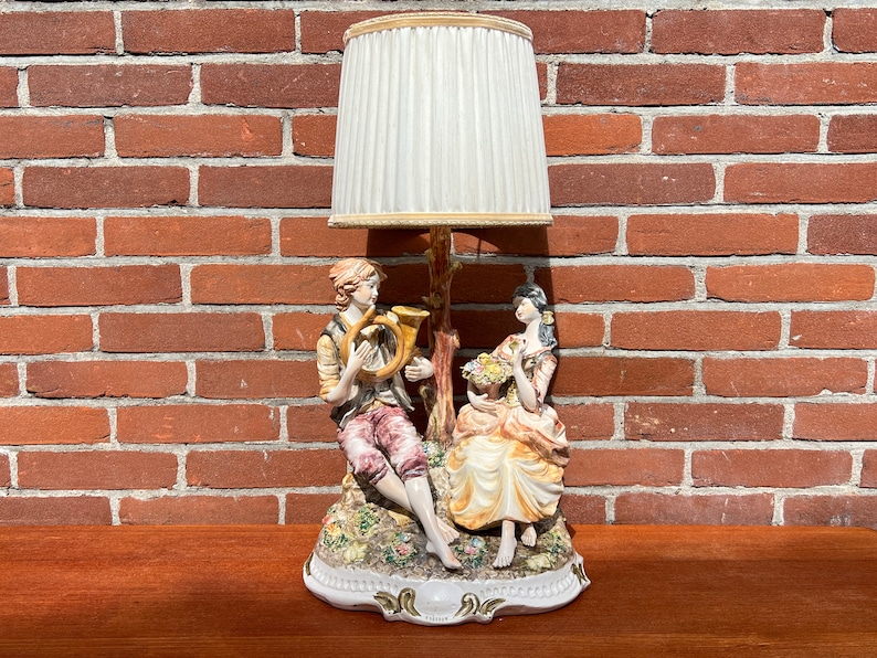 tafellamp capodimonte porselein man vrouw beeld barok Italiaans Vintage lamp zdjęcie 1