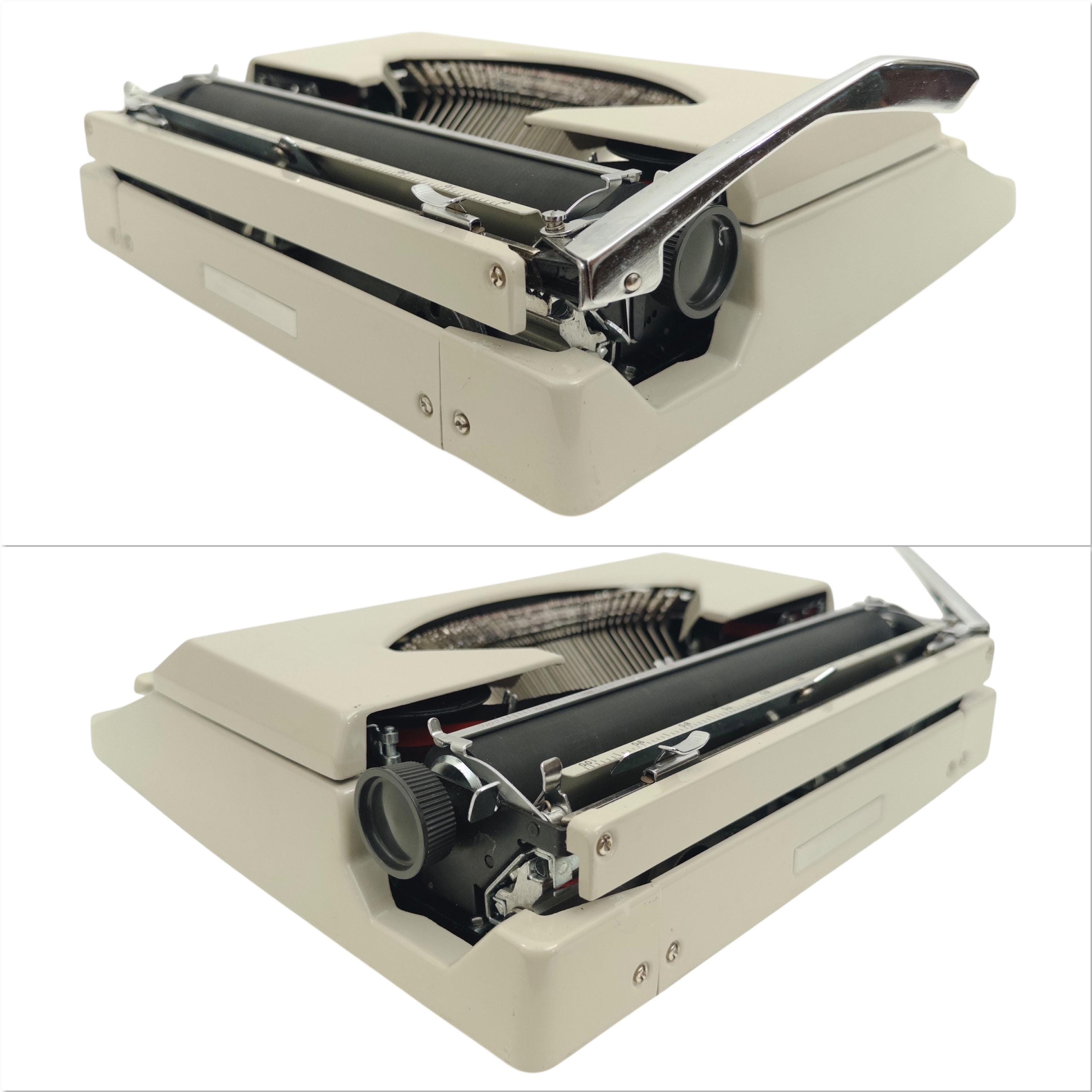 Royal 200、改良型タイプライター - 動作 + 新しいリボン 1970 年代頃