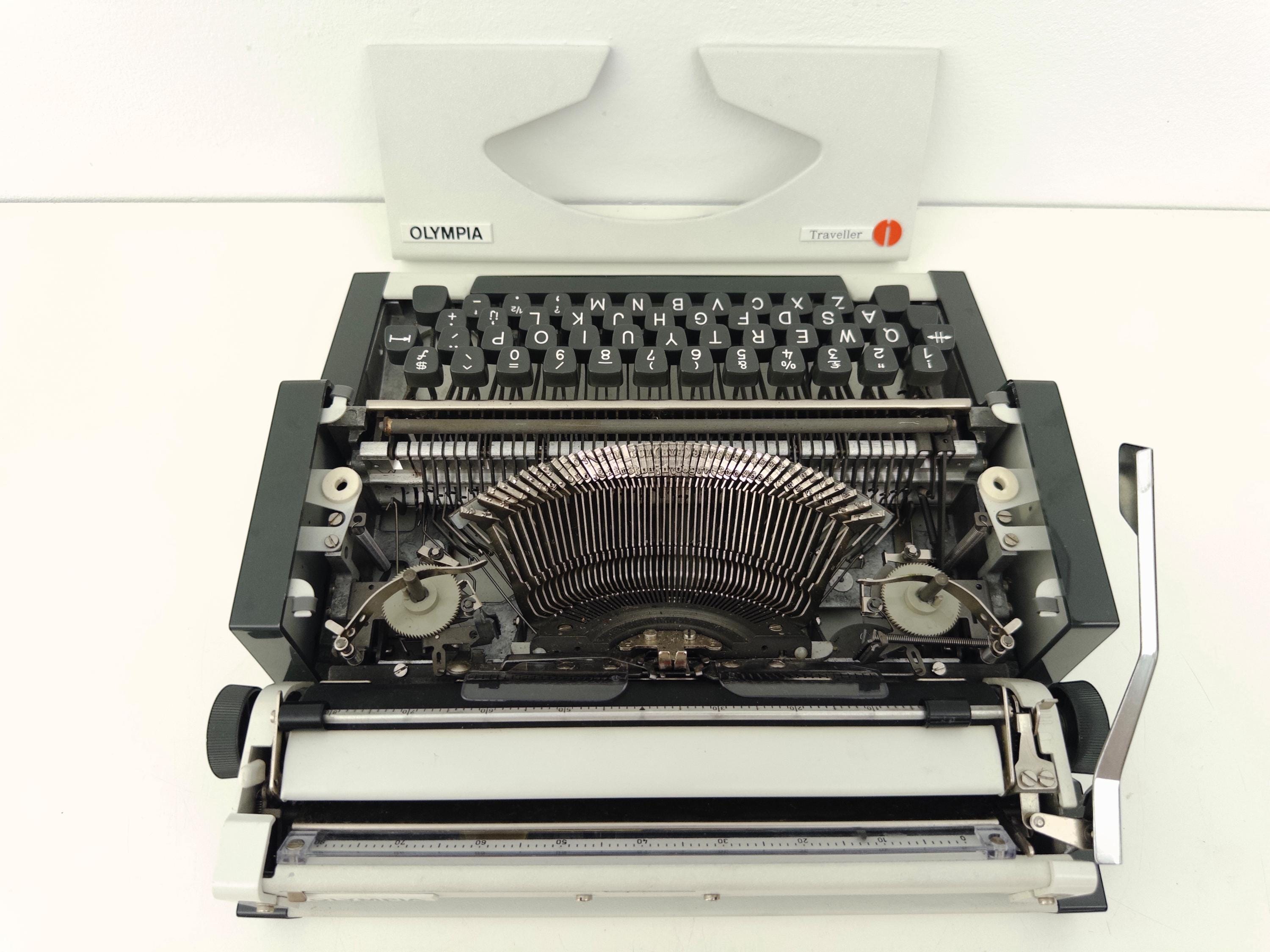 オリンピア トラベラー、改良型タイプライター - 動作 + 新しいリボン