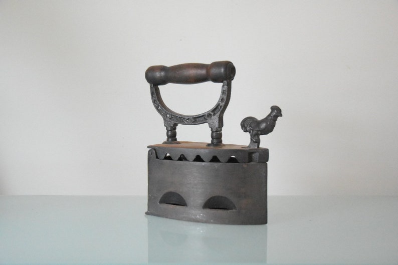Vintage Cast Iron Sad Coal Fired Clothes Press Iron With Rooster Latch Collect Made in Czechoslovakia