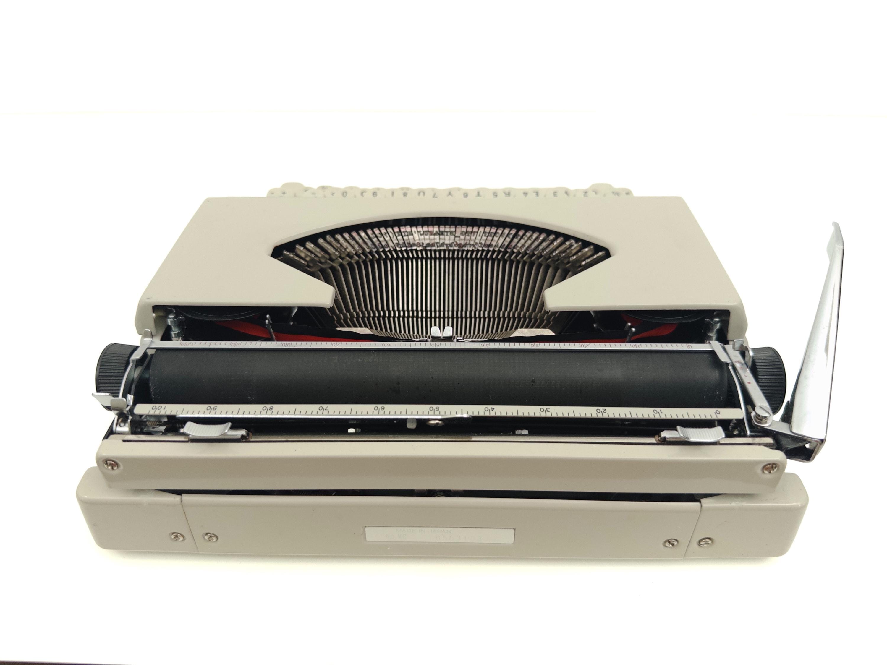 Royal 200、改良型タイプライター - 動作 + 新しいリボン 1970 年代頃