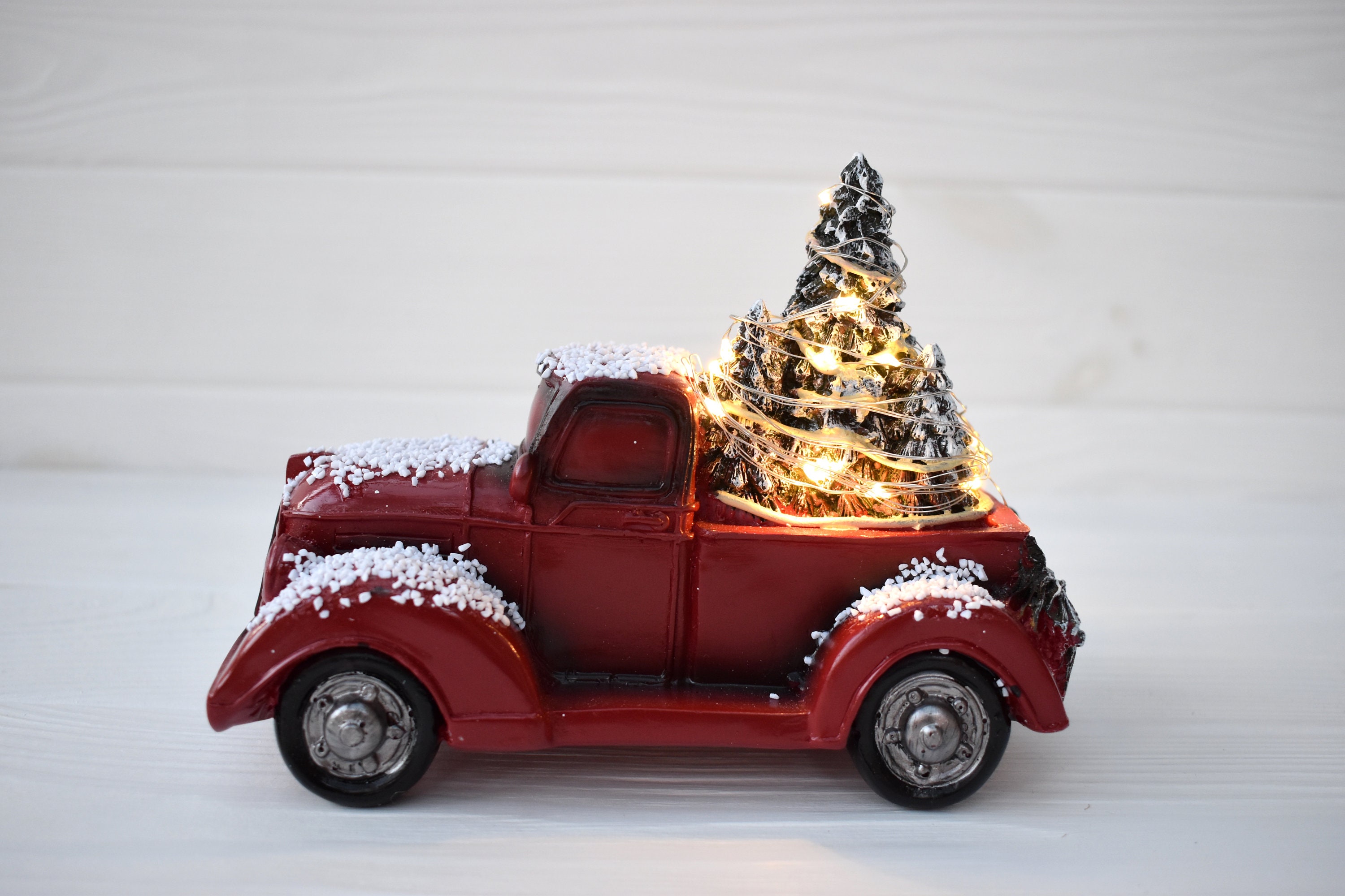 Hodfid 2 Pcs Red Truck Christmas Decor - Vintage Red Truck Decor with LED  Lights,Farm Pickup Truck Model, Christmas Red Car, Christmas Desktop
