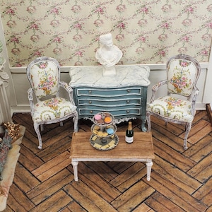 Miniature Coffee Table French Louis VXI Style. Dollhouse 1:12 scale