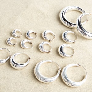 Boucles d'oreilles créoles épaisses en argent sterling 925, fabriquées à la main en différentes tailles