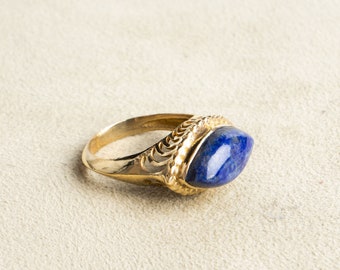 Eye-shaped Lapis Lazuli ring large gold handmade
