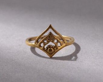 Crowns Boho Ring gold filigree minimalist handmade